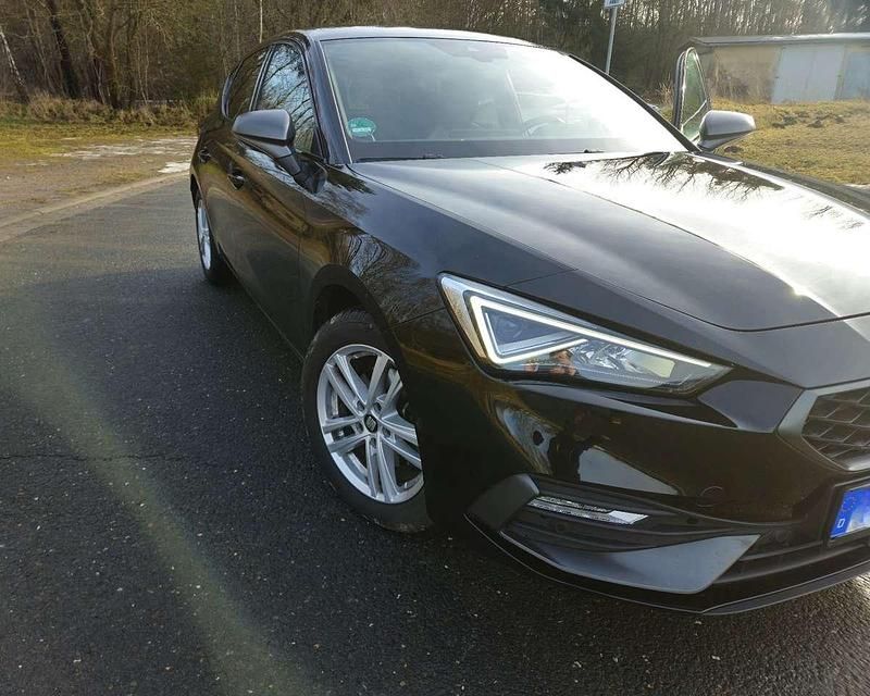 Gebraucht Seat Leon FR 150 PS (110 kW) 2022 Schwarz Kleinwagen