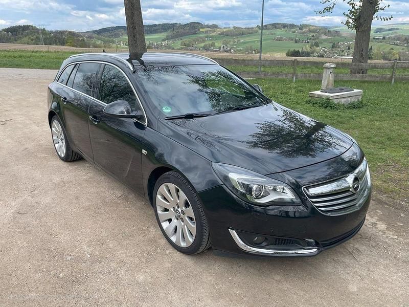 Schwarz Gebraucht 2014 Opel Insignia Innovation Kombi | 9.990 € (Etwas zu teuer) - Bild 1/4