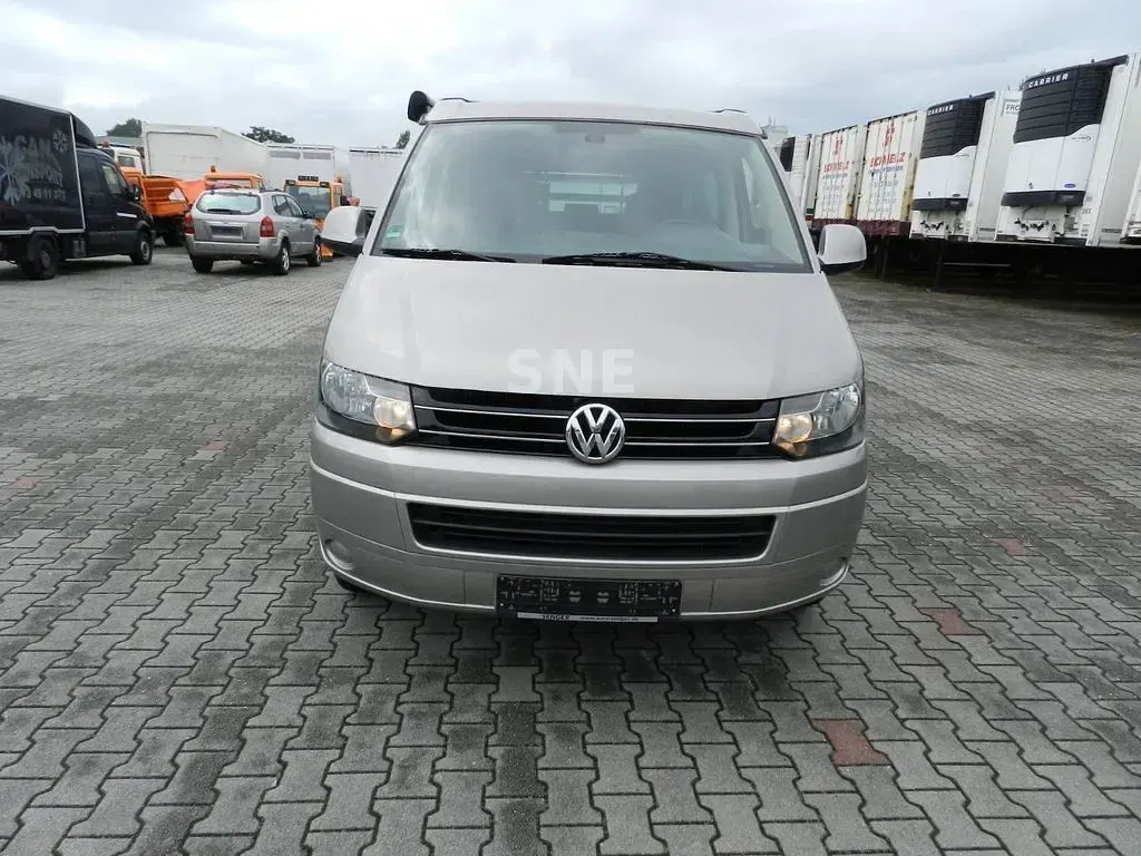 Gebraucht VW Multivan Beach 179 PS (131 kW) 2012 Beige Van / Kleinbus