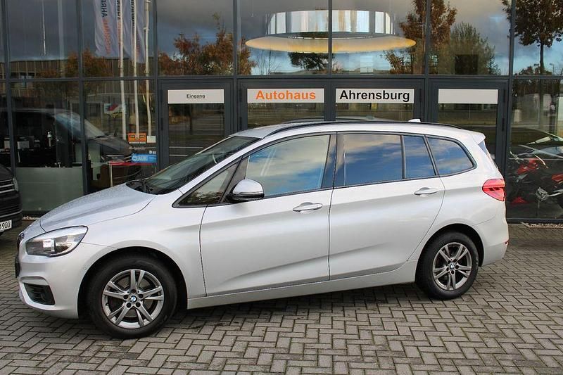 Gebraucht BMW 218 Gran Tourer Advantage 150 PS (110 kW) 2015 Silber Van / Kleinbus