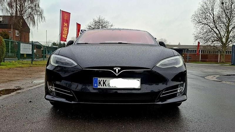 Second-hand Tesla Model S 386 kW (525 CP) 2018 Negru Hatchback