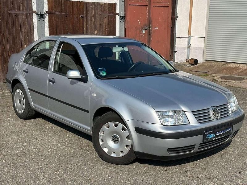 Gebraucht VW Bora 116 PS (85 kW) 2002 Silber Limousine