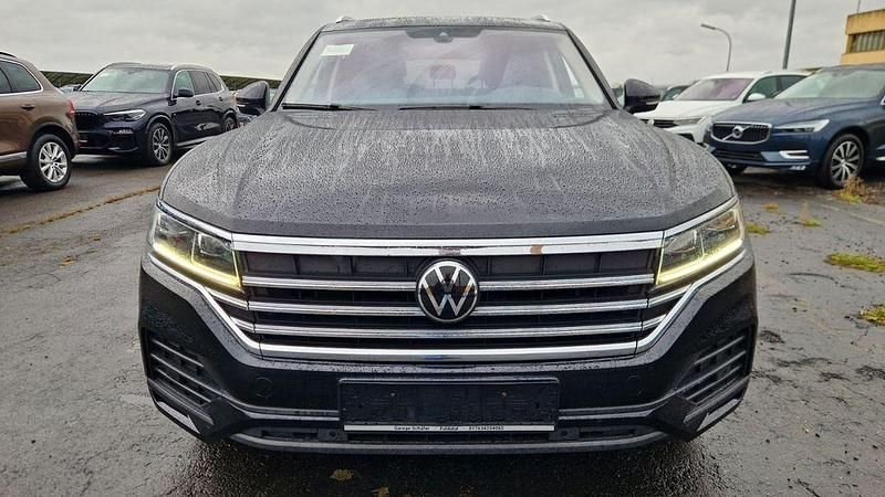 Gebraucht VW Touareg 286 PS (210 kW) 2021 Deep black SUV