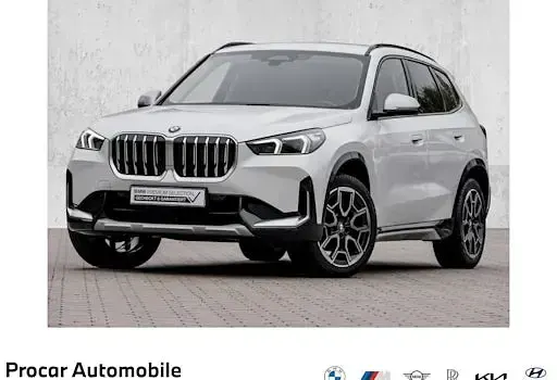Używany BMW X1 Luxury Line 136 KM (100 kW) 2022 SUV