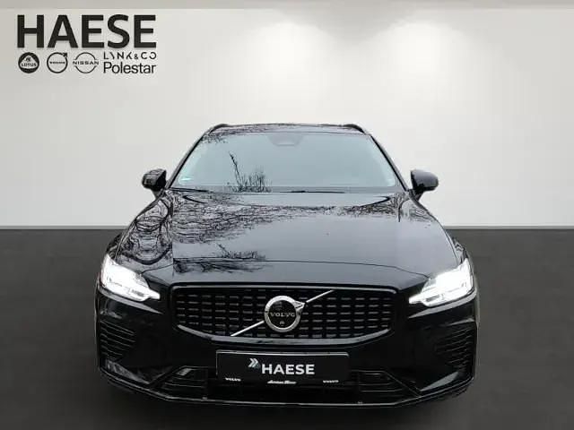 Gebraucht Volvo V60 Plus 398 PS (292 kW) 2024 Onyx black / metallic (schwarz) Kombi