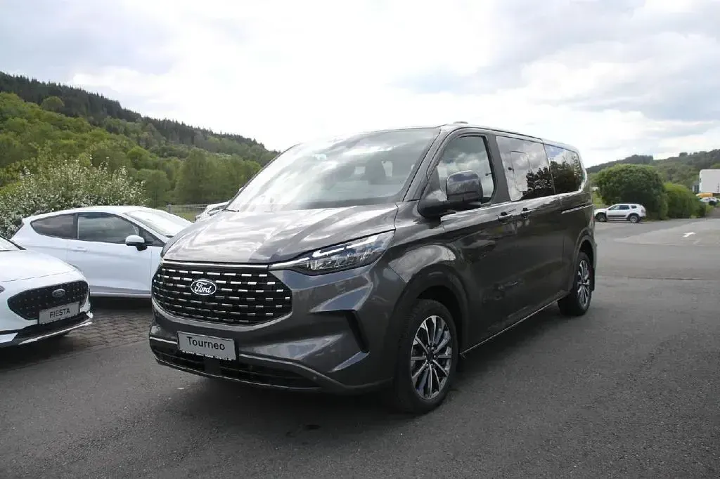 Gebraucht Ford Tourneo Titanium X 170 PS (125 kW) 2024 Magneticgrau (metallic) Van / Kleinbus