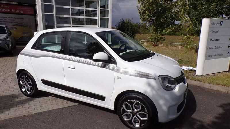 Qnj pyreneesweiß Gebraucht 2020 Renault Twingo LIMITED Kleinwagen | 8.990 € (Guter Preis) - Bild 1/4