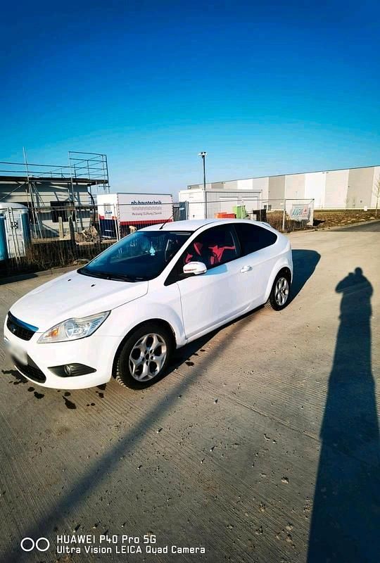 Second-hand Ford Focus 104 CP (76 kW) 2010 Alb Coupe