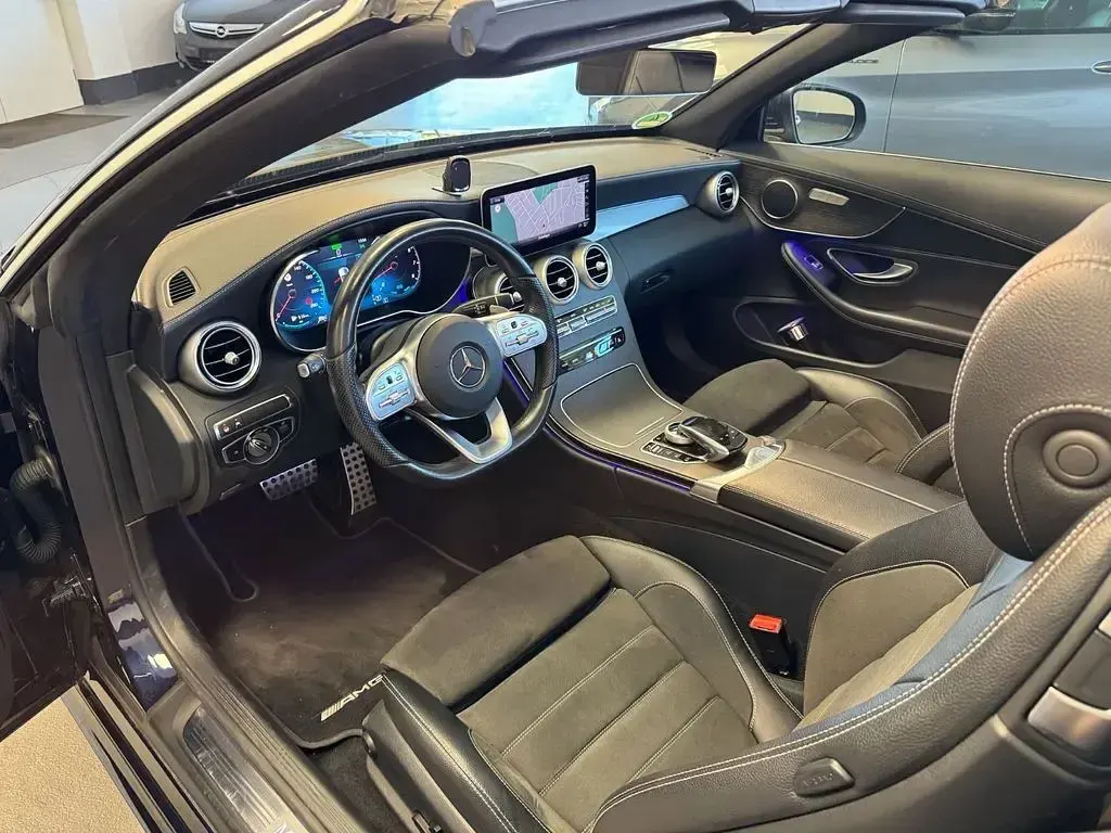 Gebraucht Mercedes C300 AMG line 258 PS (189 kW) 2021 Blau Cabrio