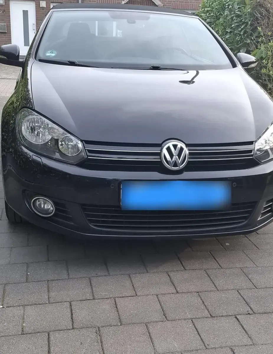 Gebraucht VW Golf 105 PS (77 kW) 2011 Schwarz Cabrio