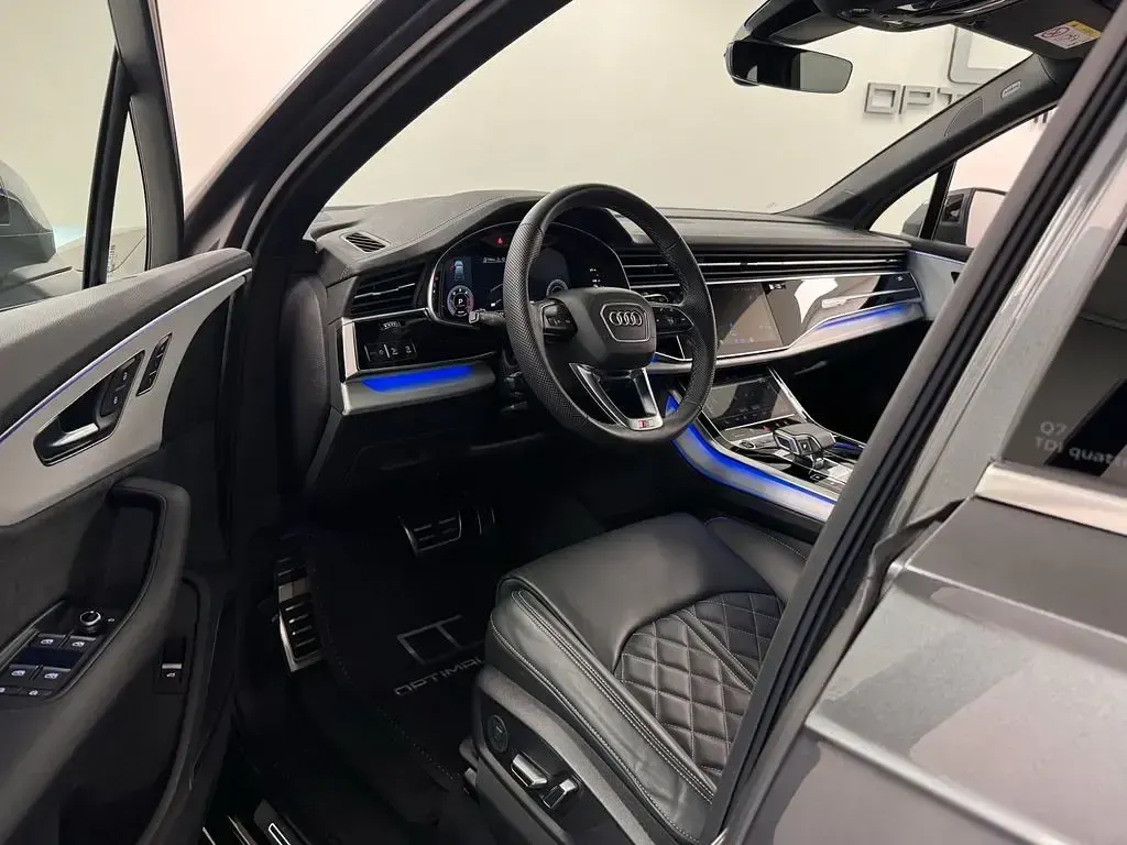 Gebraucht Audi Q7 S-Line 286 PS (210 kW) 2025 Grau SUV