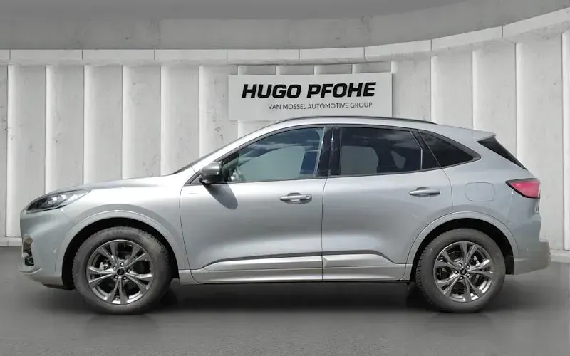 Gebraucht Ford Kuga ST-Line X 150 PS (110 kW) 2024 Solar silver metallic SUV
