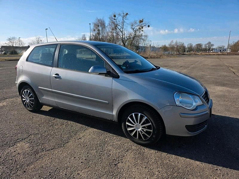 Gebraucht VW Polo 64 PS (47 kW) 2007 Grau Kleinwagen