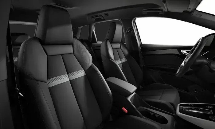 Second-hand Audi Q4 e-tron Sport 210 kW (286 CP) 2025 Gri SUV