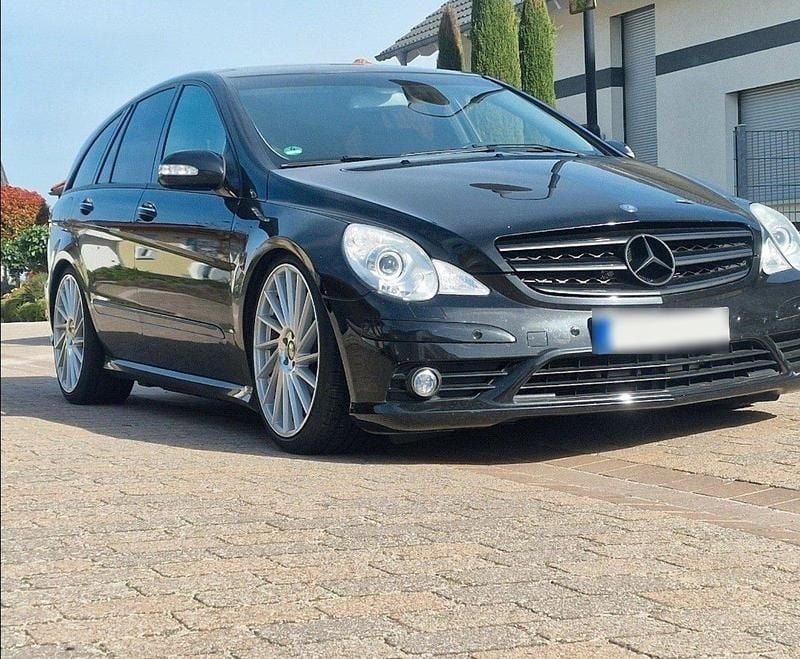 Gebraucht Mercedes R500 388 PS (285 kW) 2009 Schwarz Van / Kleinbus