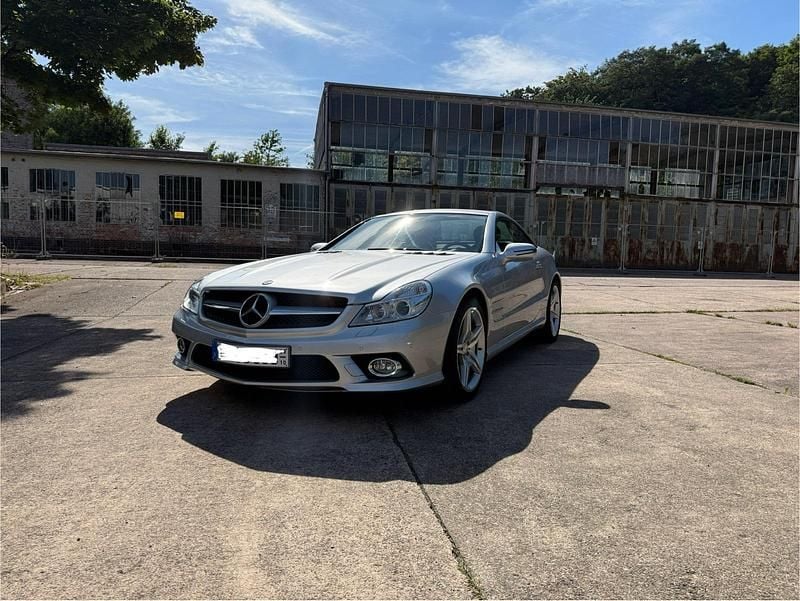 Silber Gebraucht 2011 Mercedes SL350 Cabrio | 38.499 € (Teuer) - Bild 1/4