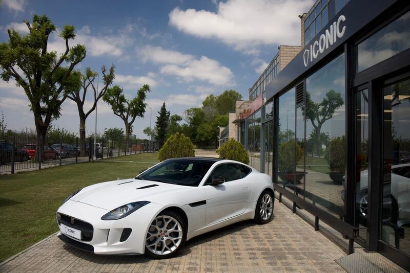 Weiß Gebraucht 2016 Jaguar F-Type | 37.900 € - Bild 1/4