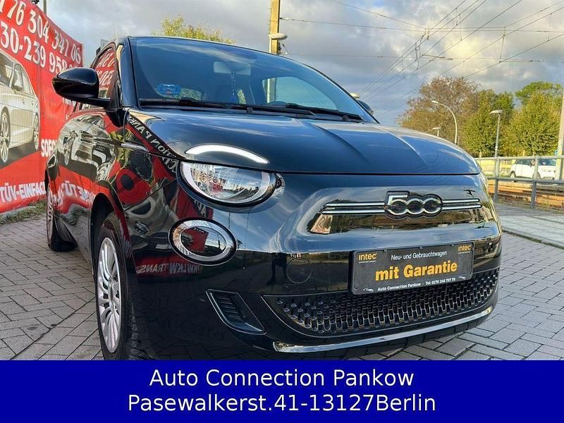 Gebraucht Fiat 500e Action 69 kW (95 PS) 2021 Schwarz Kleinwagen