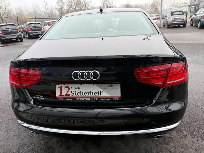 Gebraucht Audi A8 Ambiente 351 PS (258 kW) 2012 Schwarz Limousine