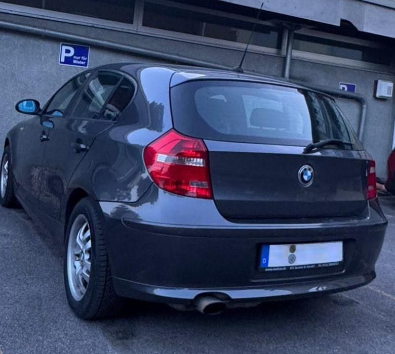 Grau Gebraucht 2008 BMW 116 Sport Line Kleinwagen | 1.999 € (Superpreis) - Bild 1/4