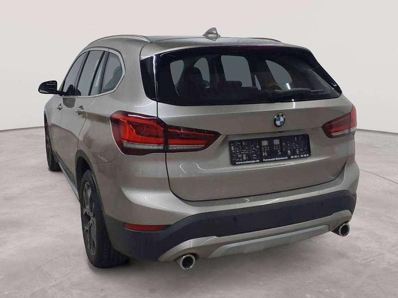 Gebraucht BMW X1 xLine 231 PS (169 kW) 2021 Kaschmirsilber metallic SUV