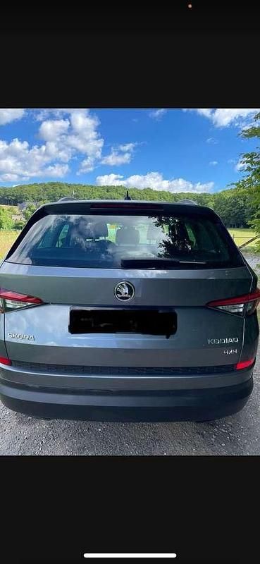 Grau Gebraucht 2019 Skoda Kodiaq Soleil SUV | 25.900 € (Fairer Preis) - Bild 1/4
