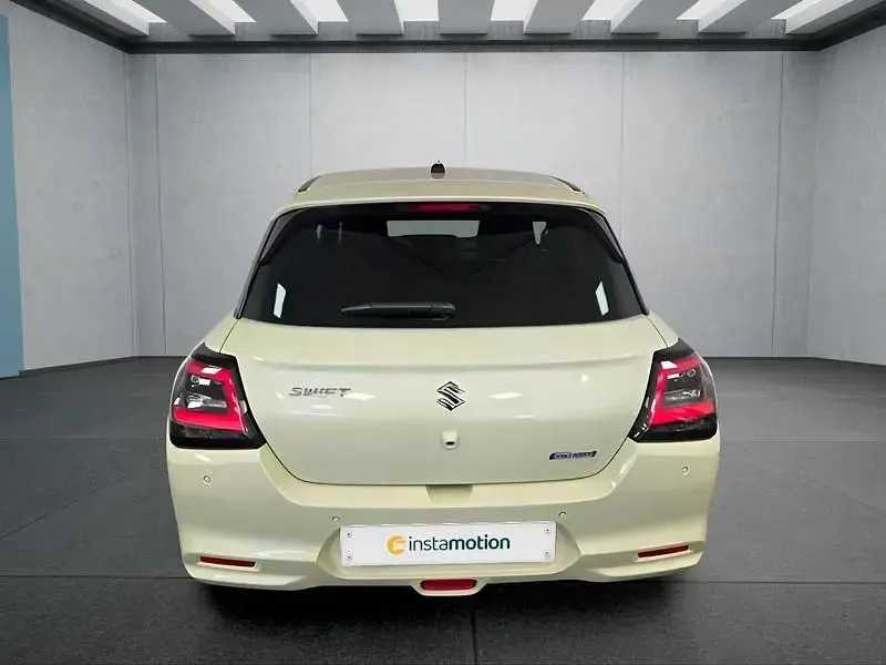 Neu Suzuki Swift 83 PS (61 kW) 2026 Gelb Kleinwagen