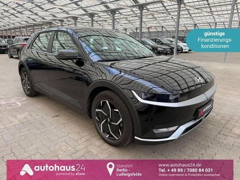 Abyss black / mic Gebraucht 2023 Hyundai Ioniq 6 Limousine | 25.890 € (Guter Preis) - Bild 1/4