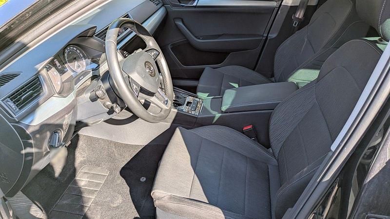 Gebraucht Skoda Superb 150 PS (110 kW) 2019 Schwarz Kombi