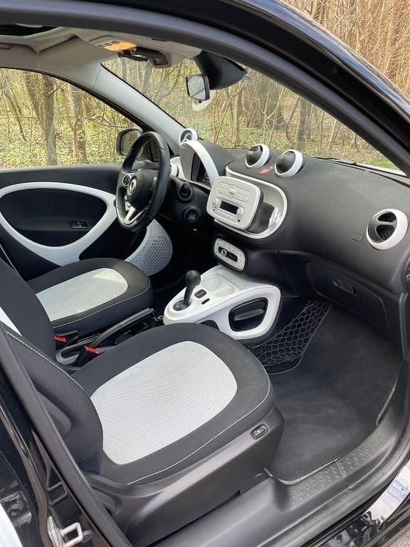 Gebraucht Smart ForFour 90 PS (66 kW) 2017 Weiß Kleinwagen