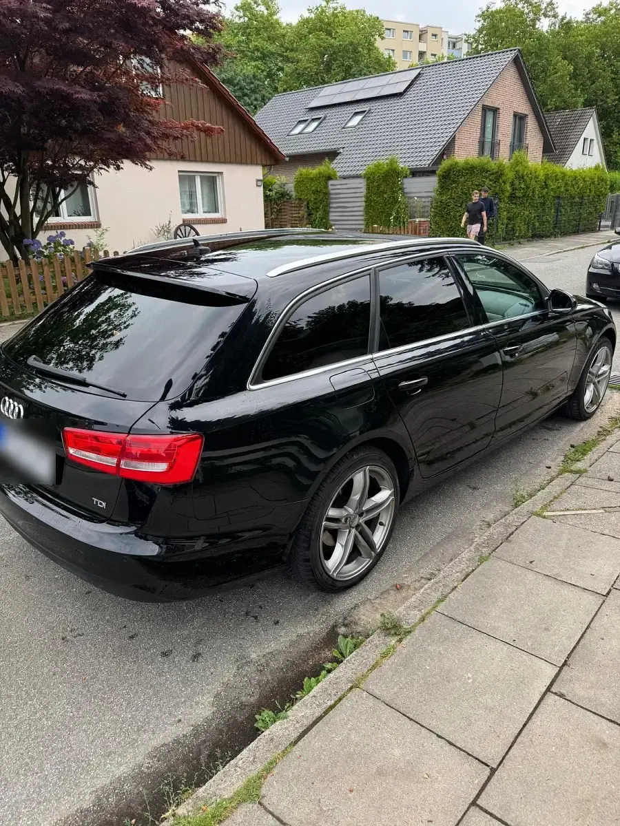 Gebraucht Audi A6 177 PS (130 kW) 2013 Schwarz Kombi