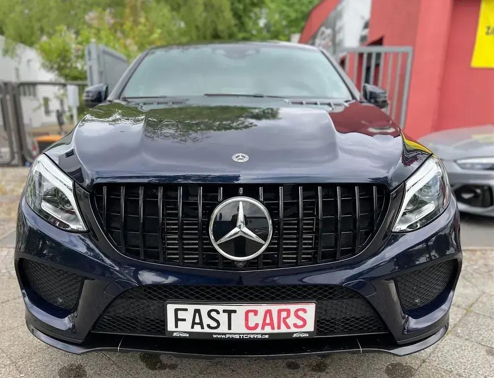 Gebraucht Mercedes GLE350 AMG line 258 PS (189 kW) 2019 Blau Coupé