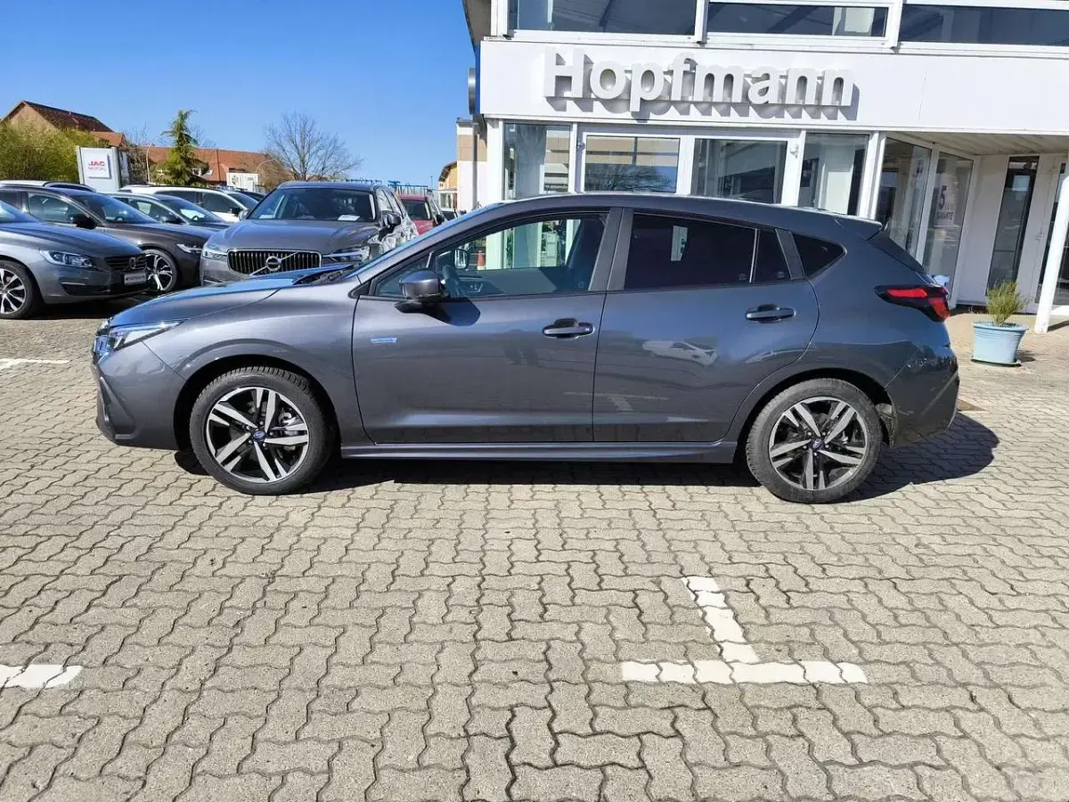 Gebraucht Subaru Impreza Trend 136 PS (100 kW) 2026 Grau Kleinwagen
