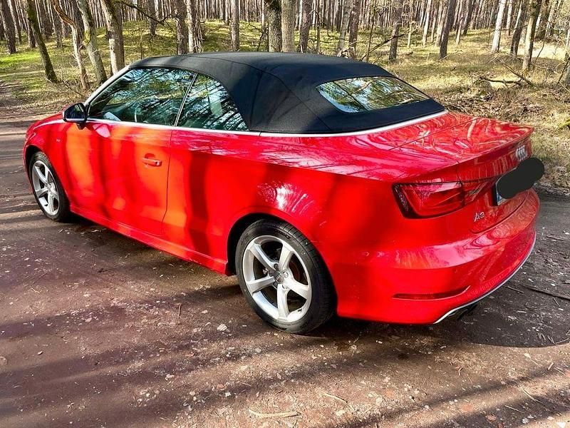 Gebraucht Audi A3 Cabriolet Attraction 125 PS (91 kW) 2014 Rot Cabrio