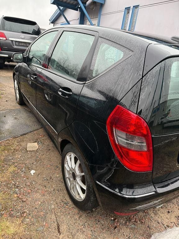 Gebraucht Mercedes A180 Sport Edition 116 PS (85 kW) 2010 Schwarz Limousine