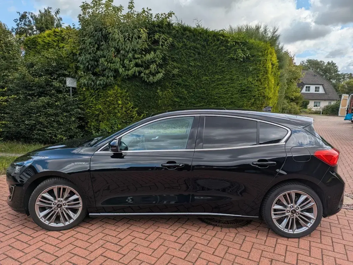 Gebraucht Ford Focus Vignale 150 PS (110 kW) 2021 Schwarz Limousine