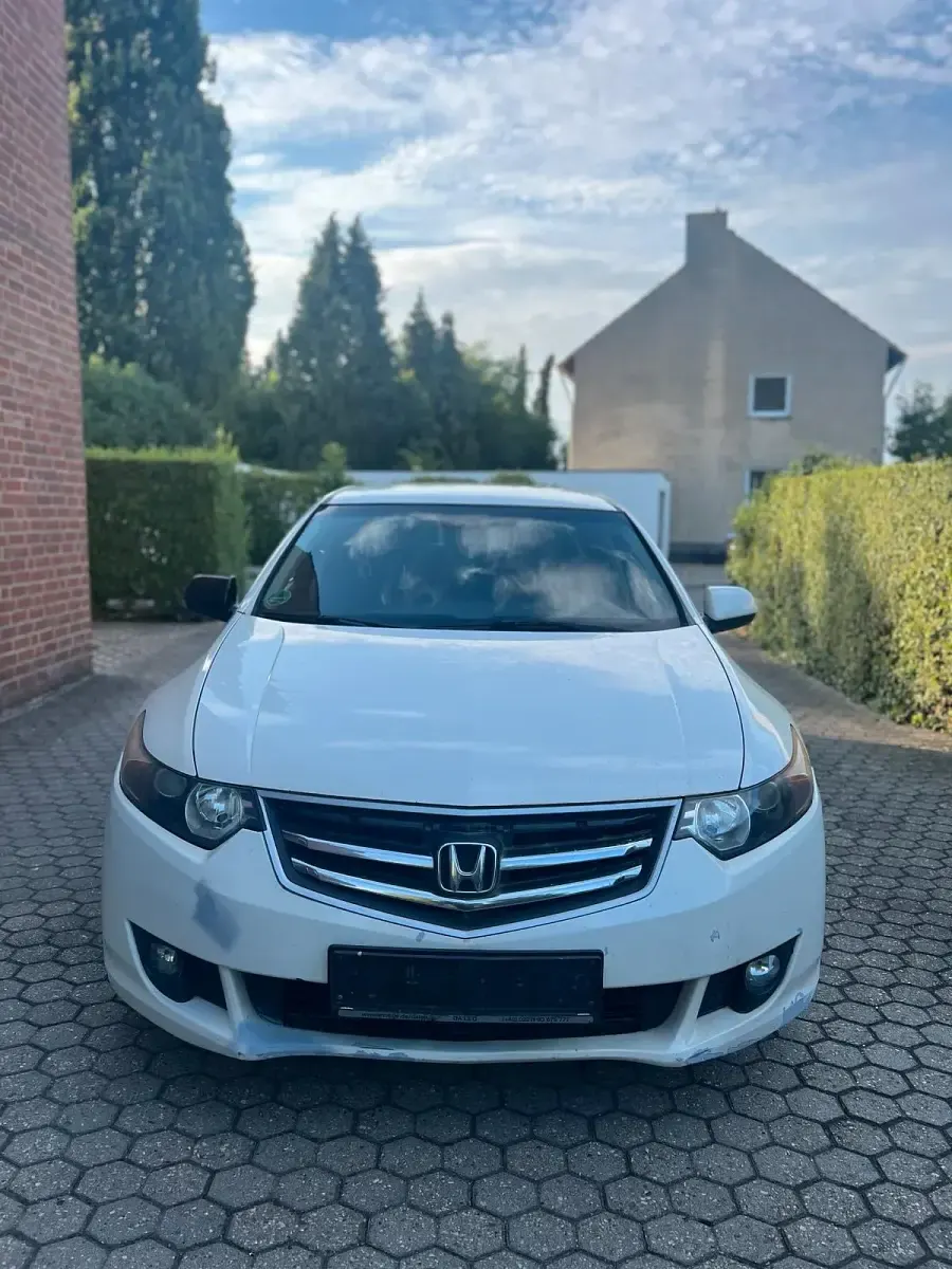 Gebraucht Honda Accord 150 PS (110 kW) 2008 Weiß Limousine