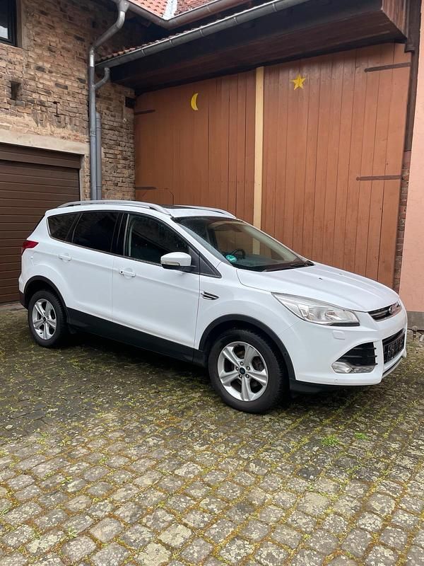 Gebraucht Ford Kuga 150 PS (110 kW) 2014 Weiß SUV