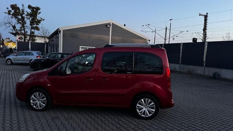 Second-hand Citroën Berlingo Exclusive 120 CP (88 kW) 2010 Roșu Monovolum