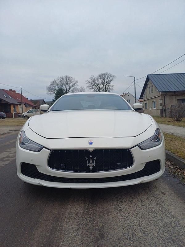 Gebraucht Maserati Ghibli 404 PS (297 kW) 2014 Weiß Limousine