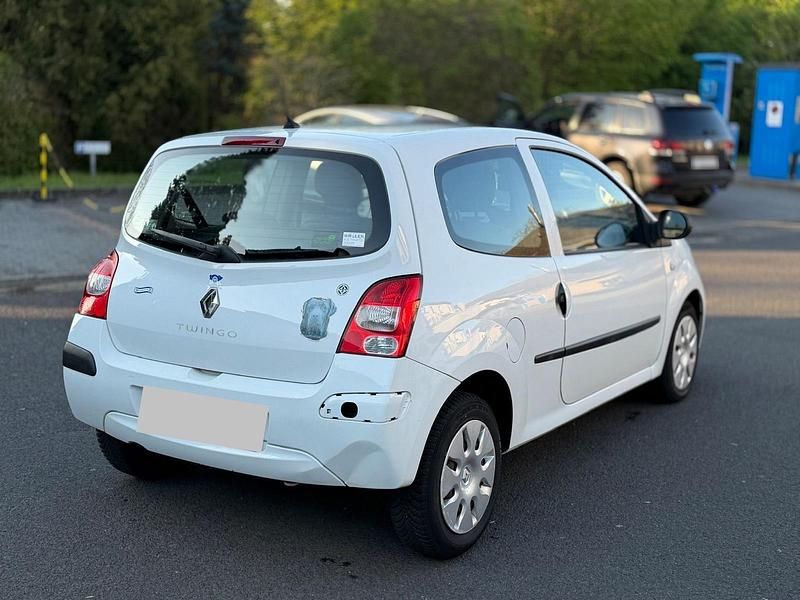 Second-hand Renault Twingo 60 CP (44 kW) 2009 Alb Hatchback