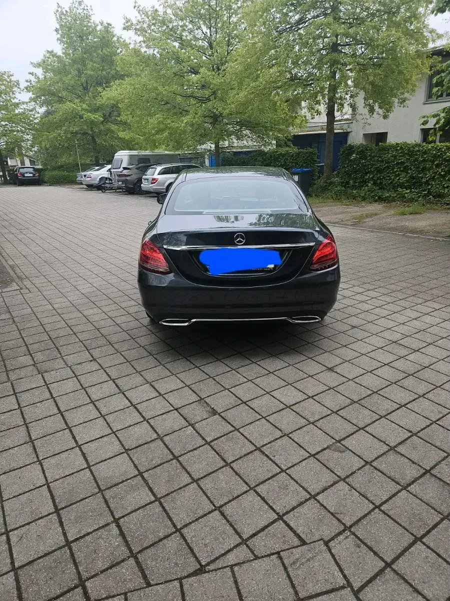 Gebraucht Mercedes C220 170 PS (125 kW) 2016 Grau Limousine