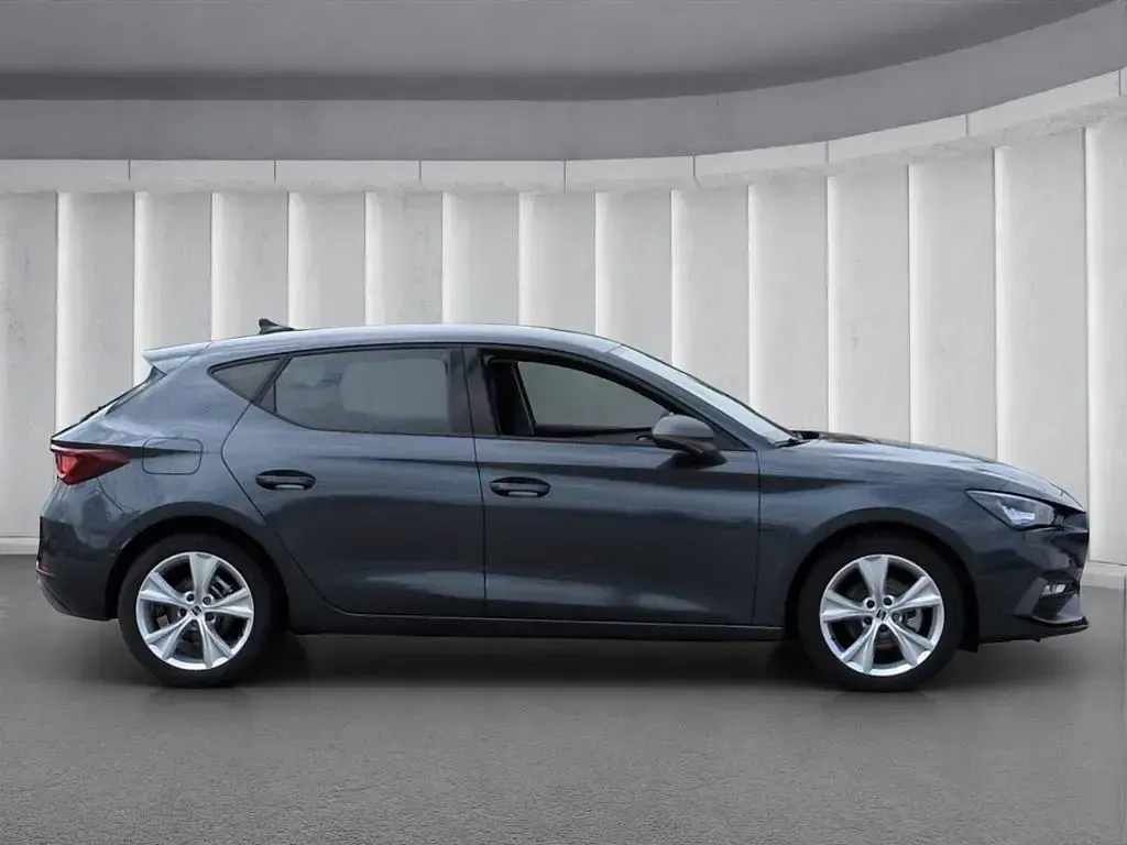 Gebraucht Seat Leon FR 150 PS (110 kW) 2025 Grau Limousine