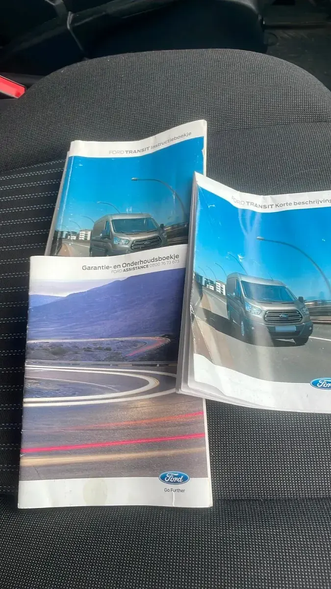 Używany Ford Transit 130 KM (95 kW) 2018 Biały Minivan