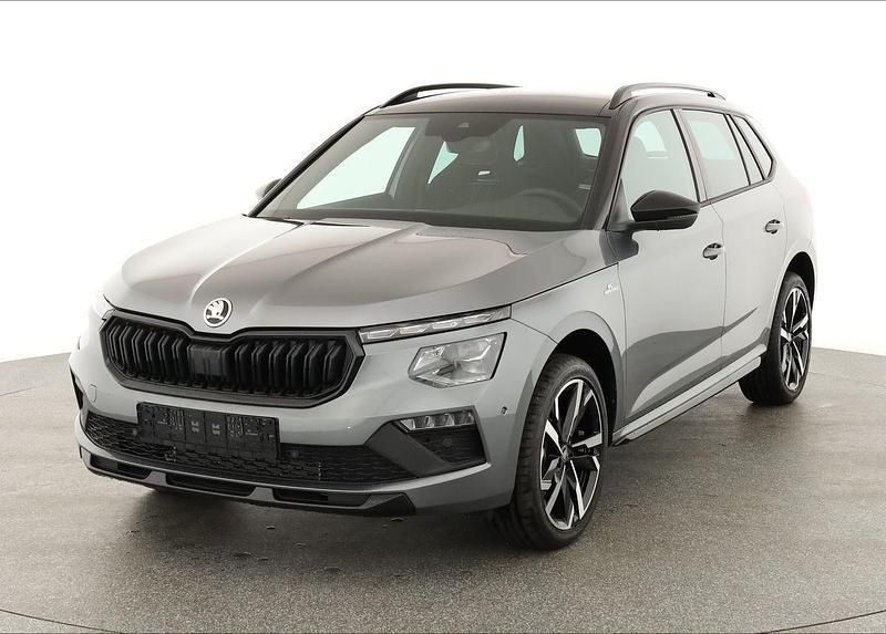 Graphite grau metallic / dach black magic perleffekt Neu 2025 Skoda Kamiq Monte Carlo SUV | 33.495 € (Etwas zu teuer) - Bild 1/4