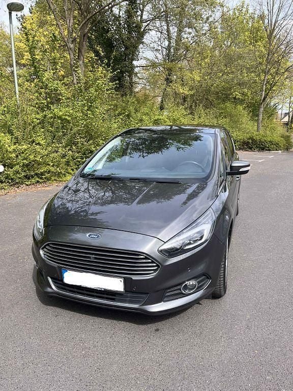 Second-hand Ford S-MAX Titanium 241 CP (177 kW) 2017 Gri Monovolum