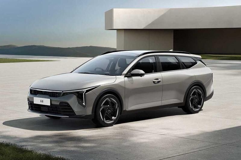 Neu Kia K4 Platinum 150 PS (110 kW) 2026 Waehlbar Kombi