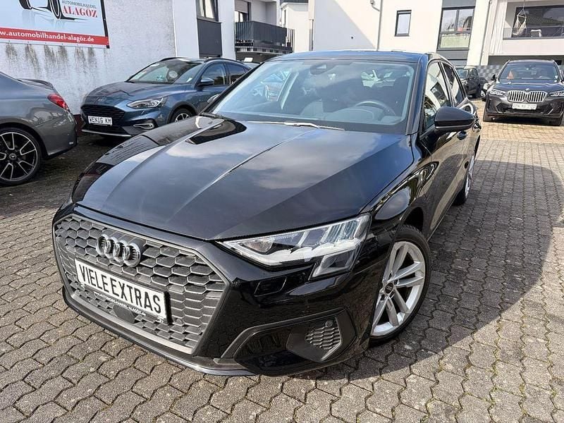 Gebraucht Audi A3 Sportback e-tron 150 PS (110 kW) 2022 Schwarz Kleinwagen