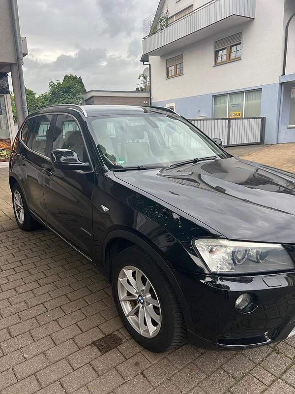 Schwarz Gebraucht 2011 BMW X3 SUV | 10.000 € (Etwas zu teuer) - Bild 1/4