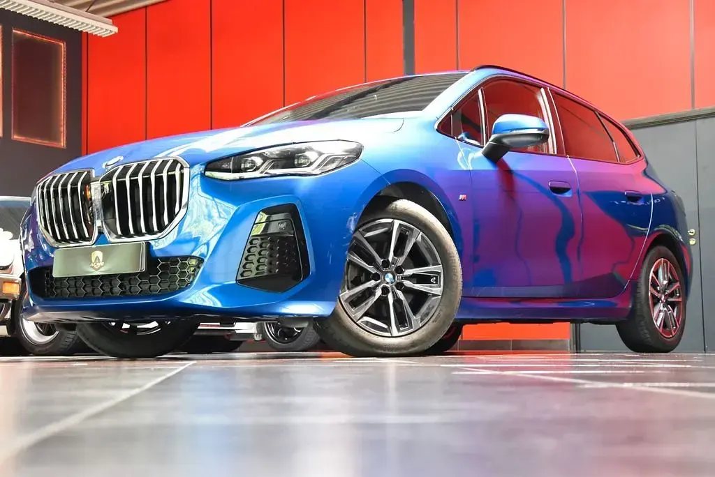 Gebraucht BMW 220 M Sport 170 PS (125 kW) 2025 Blau Limousine